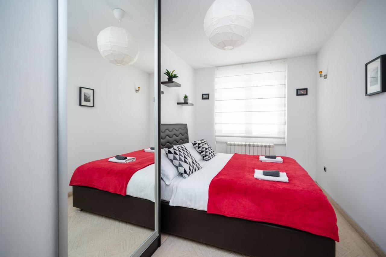 סראייבו Bright 1Bdr Apartment In The City Center מראה חיצוני תמונה